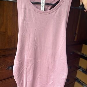 Lululemon Swiftly Tech Racerback Limited Edition Size 6
